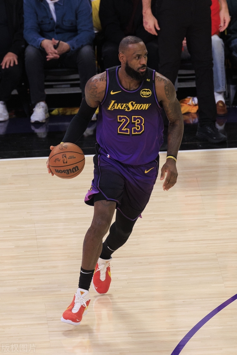 湖人再胜马刺,詹姆斯火力全开再封王的简单介绍 湖人再胜马刺,詹姆斯火力全开再封王的简单介绍