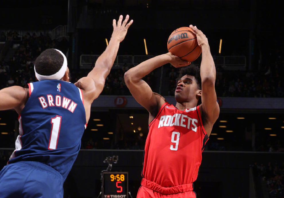 巴西男篮完胜篮网B队，丹尼·格林高光表现的简单介绍