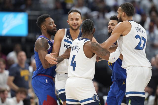 菲律宾男篮碾压德国男篮，克莱惊艳世界的简单介绍