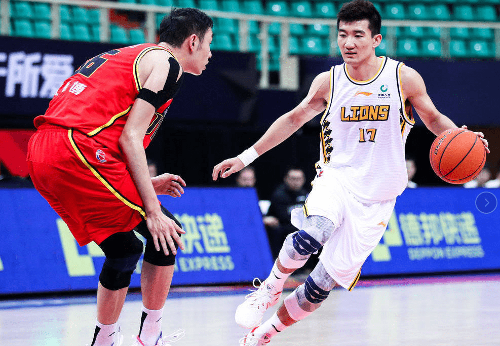 关于山西队轻取公牛，孙铭徽关键制胜的信息