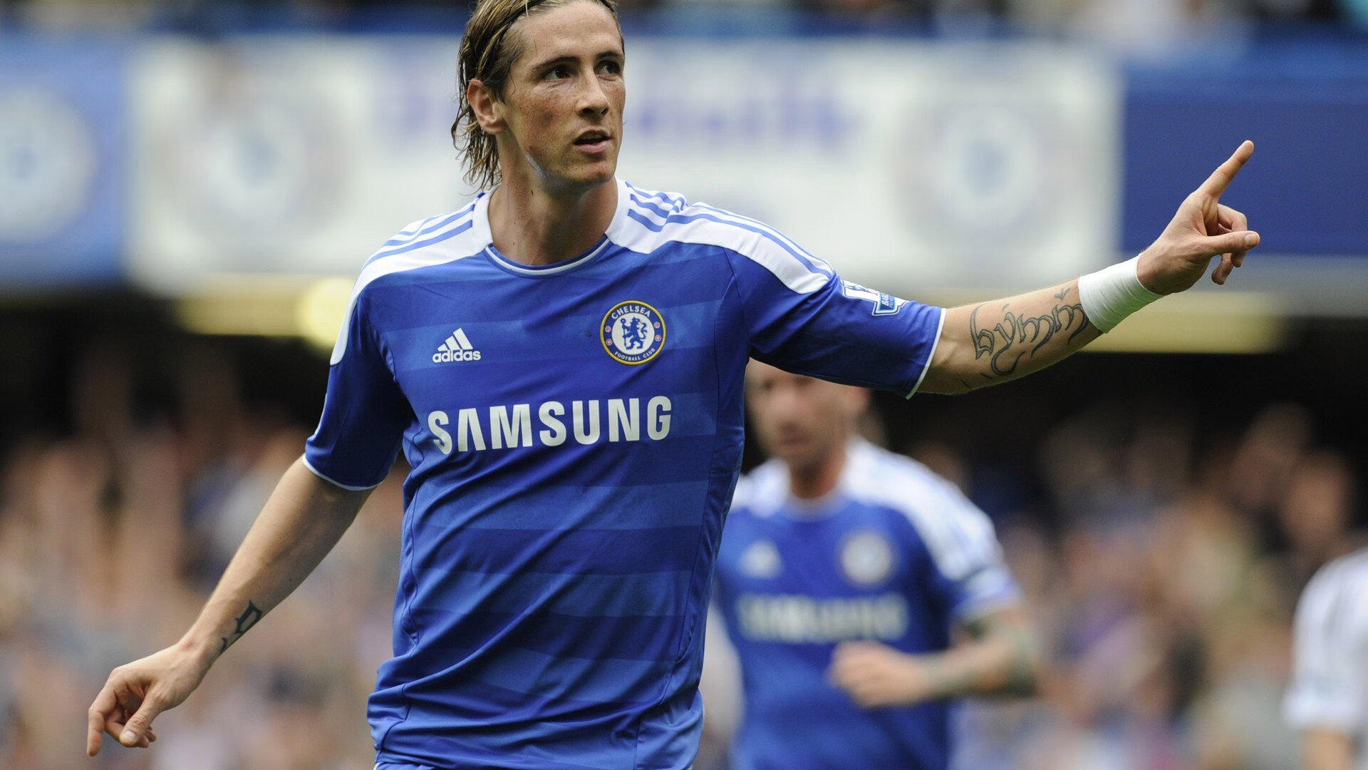 暗夜极速，詹姆斯关键制胜背后的F1街道赛哲学